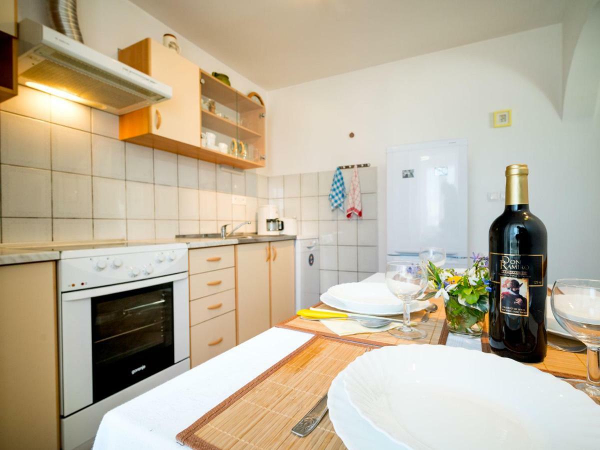 Holiday Home Nevena Veprinac Buitenkant foto