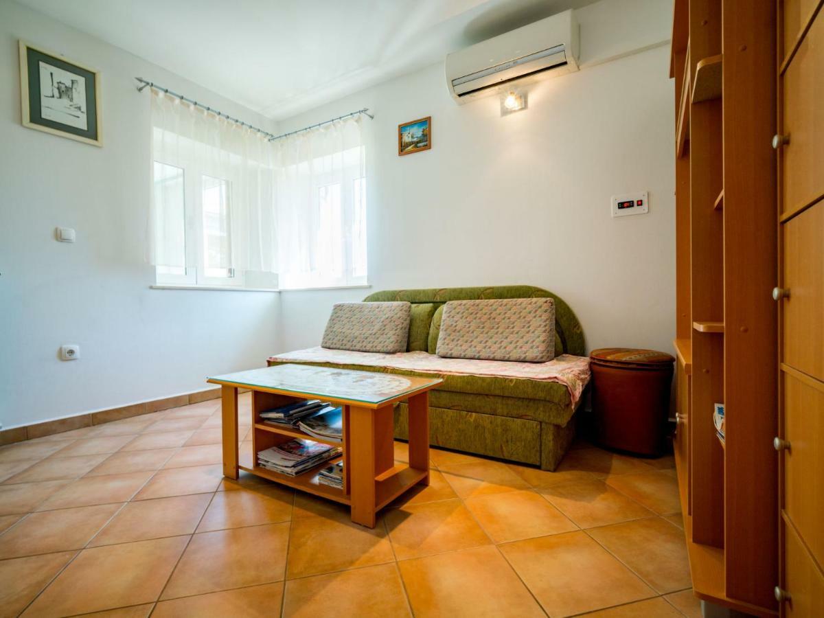 Holiday Home Nevena Veprinac Buitenkant foto